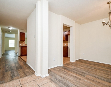 5327 Stonegate Drive - Photo Thumbnail 5