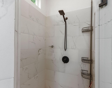 5607 Bacher Street - Photo Thumbnail 10