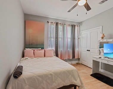 5607 Bacher Street - Photo Thumbnail 14
