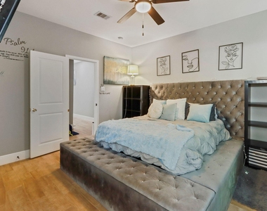 5607 Bacher Street - Photo Thumbnail 6