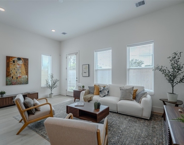 862 Paul Quinn Street Unit B - Photo Thumbnail 15