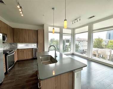 2111 Westheimer Road - Photo Thumbnail 1