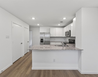 12239 Shield Crest Ct - Photo Thumbnail 15