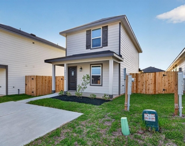 12239 Shield Crest Ct - Photo Thumbnail 2