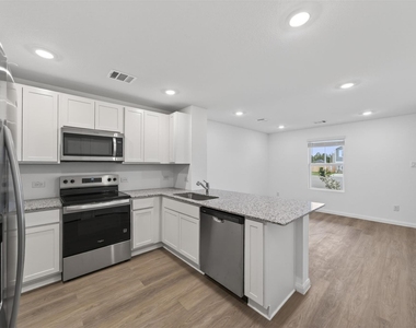12239 Shield Crest Ct - Photo Thumbnail 16