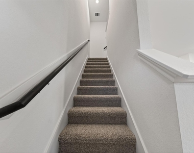 12239 Shield Crest Ct - Photo Thumbnail 22