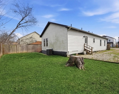 4217 Sterling Street - Photo Thumbnail 9