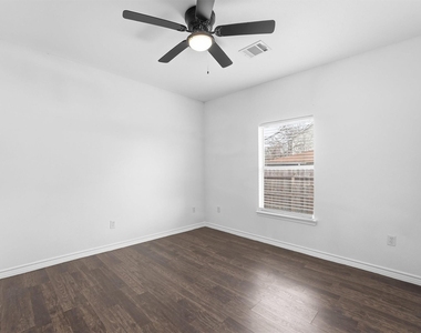 4217 Sterling Street - Photo Thumbnail 2