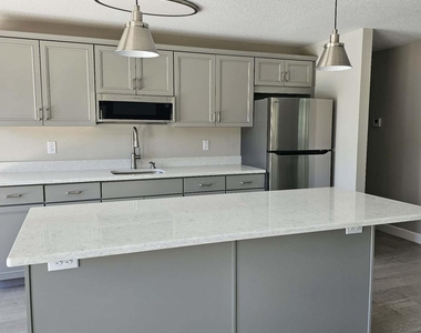 190 E Olmstead Drive - Photo Thumbnail 36