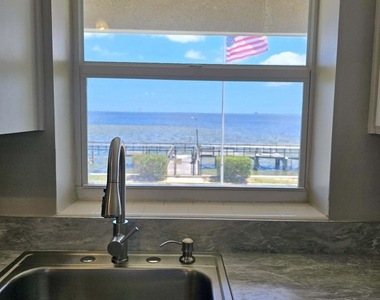 190 E Olmstead Drive - Photo Thumbnail 13