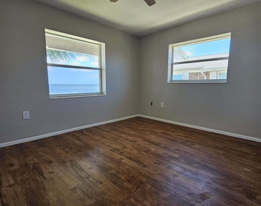 190 E Olmstead Drive - Photo Thumbnail 25
