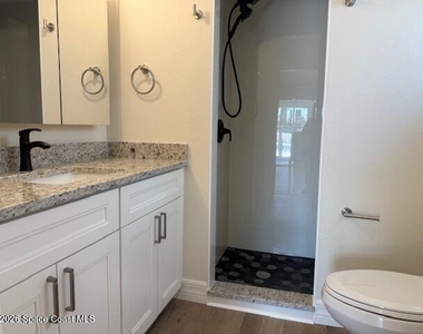 510 Jackson Avenue - Photo Thumbnail 15