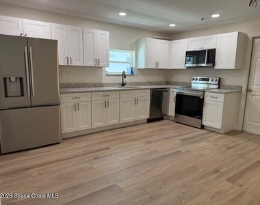 510 Jackson Avenue - Photo Thumbnail 2