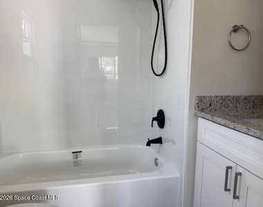 510 Jackson Avenue - Photo Thumbnail 24