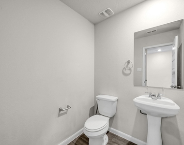 68 Road 51026 - Photo Thumbnail 26