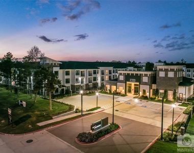1800 Central Pine Street - Photo Thumbnail 10