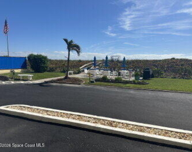 4700 Ocean Beach Boulevard - Photo Thumbnail 16