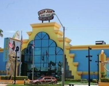 4700 Ocean Beach Boulevard - Photo Thumbnail 25