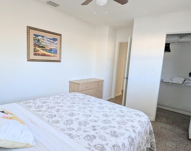 1420 Avocado Avenue - Photo Thumbnail 5