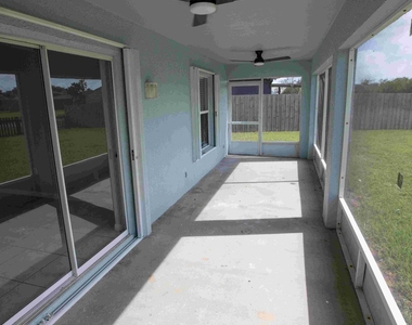 3821 Long Leaf Drive - Photo Thumbnail 13