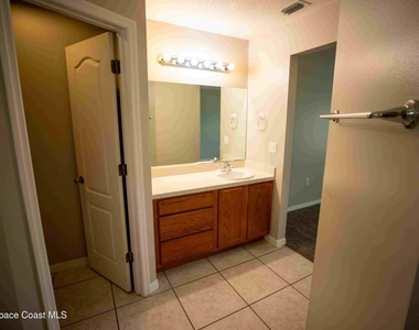 3821 Long Leaf Drive - Photo Thumbnail 6