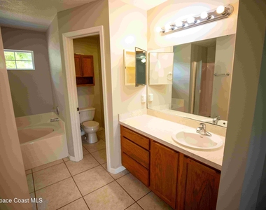 3821 Long Leaf Drive - Photo Thumbnail 21