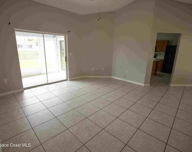 3821 Long Leaf Drive - Photo Thumbnail 5