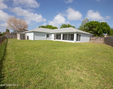 3821 Long Leaf Drive - Photo Thumbnail 11