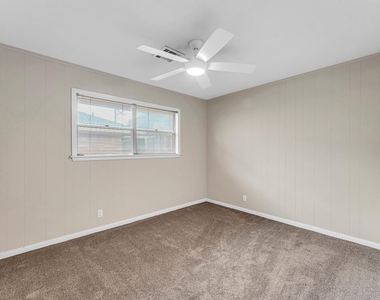 6327 Wynnwood Lane - Photo Thumbnail 17