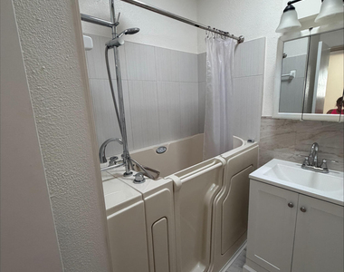 583 Gardenia Circle - Photo Thumbnail 9