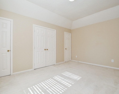 1502 Emerald Springs Court - Photo Thumbnail 32