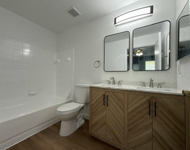 17101 Carrington Park Drive - Photo Thumbnail 14