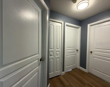 17101 Carrington Park Drive - Photo Thumbnail 4