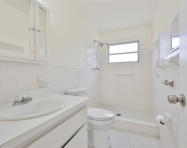 2358 Ecuadorian Way - Photo Thumbnail 15
