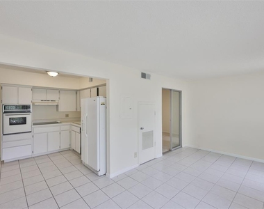 2358 Ecuadorian Way - Photo Thumbnail 7