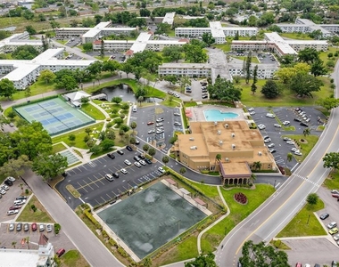2358 Ecuadorian Way - Photo Thumbnail 23