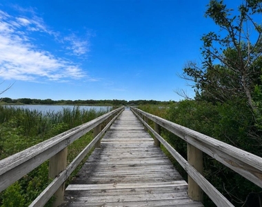 2358 Ecuadorian Way - Photo Thumbnail 44