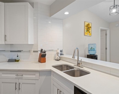 14733 Norwood Oaks Drive - Photo Thumbnail 8
