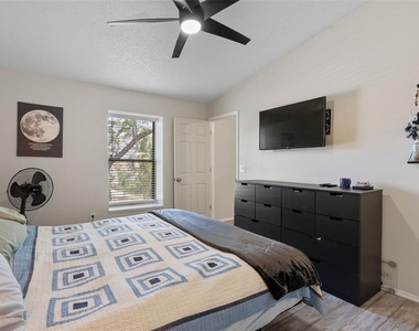 14733 Norwood Oaks Drive - Photo Thumbnail 14