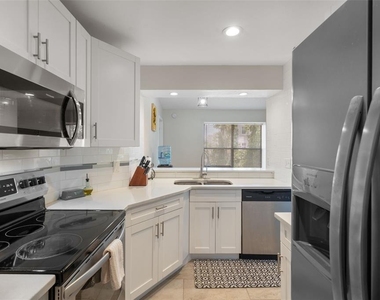 14733 Norwood Oaks Drive - Photo Thumbnail 10