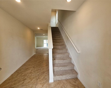 1387 Berry Lane - Photo Thumbnail 3
