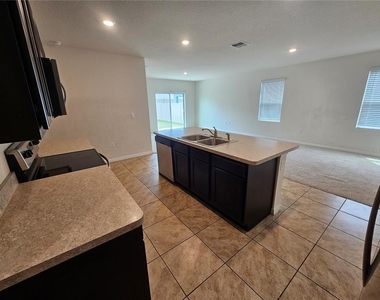 1387 Berry Lane - Photo Thumbnail 9