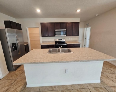 1387 Berry Lane - Photo Thumbnail 7