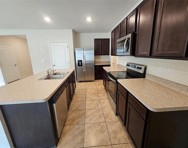 1387 Berry Lane - Photo Thumbnail 8