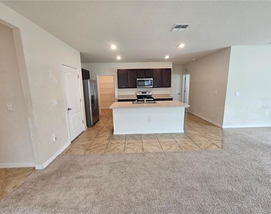 1387 Berry Lane - Photo Thumbnail 6