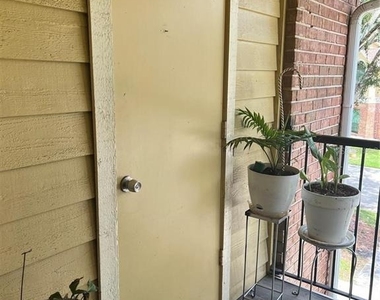 8643 Mallard Reserve Drive - Photo Thumbnail 13