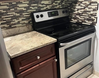 8643 Mallard Reserve Drive - Photo Thumbnail 2