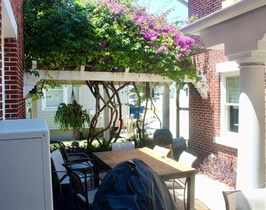 701 W Swann Avenue - Photo Thumbnail 18
