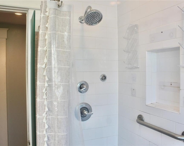701 W Swann Avenue - Photo Thumbnail 11