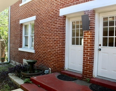 701 W Swann Avenue - Photo Thumbnail 17
